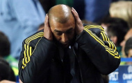 Chelsea: Khi trên cứ xây, dưới cứ phá