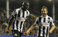 HLV Pardew nhấn mạnh Demba Ba có thể rời Newcastle