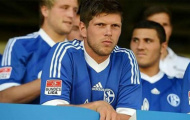 Huntelaar mơ về M.U, nhưng bị Van Persie ngáng đường?