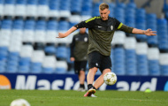 Carrera bỏ ngỏ khả năng ra sân của Bendtner
