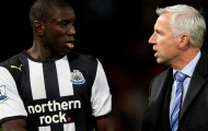 Demba Ba xin lỗi HLV Pardew