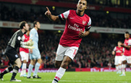 Wenger: Walcott cứ chờ đã
