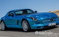 Siêu xe SLS AMG “xanh nổi bật” có giá hơn nửa triệu đô