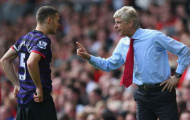 Wenger đòi hỏi trung vệ hiện đại phải khéo như tiền đạo