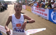 Phạm Thị Bình phá KLQG marathon