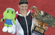 Azarenka lại 'bắt nạt' Sharapova
