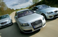 Mercedes không theo kịp BMW và Audi trong phân khúc hạng sang