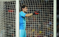 Mourinho muốn 'tống khứ' Casillas sang Barca