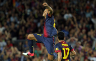Adriano đang là vũ khí đa năng của Barca