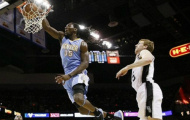 San Antonio Spurs thất thủ trên sân nhà trước Denver Nuggets