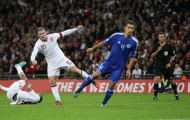 Bình luận: Rooney, một ngày cho một đời...