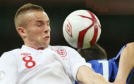 Cleverley: Chơi bên cạnh Scholes, Giggs là một đặc ân