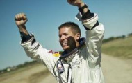 Video: Xem lại cú nhảy siêu thanh từ độ cao 39.000m của Felix Baumgartner