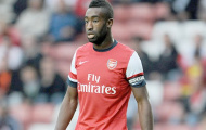 Djourou có thể bị “tống cổ” khỏi Arsenal
