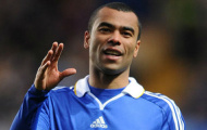 Ashley Cole bị phạt 110,000 Euro vì xúc phạm FA