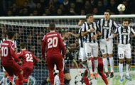 Video: Juventus suýt ôm hận trước siêu phẩm đá phạt của Beckmann