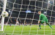 Man City: Thủ thế này, không thua mới lạ!