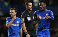 Diễn biến mới nhất vụ Clattenburg: Cầu thủ Chelsea đòi đánh gẫy chân trọng tài