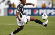Ronaldinho bị tai nạn trên đường đến sân tập