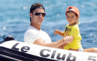 Ronaldo - Messi 'tranh đấu' đến cả đời con