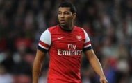 Video: Màn trình diễn tệ hại của Andre Santos (Arsenal) vs Man United