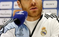 Xabi Alonso đăng tin ngớ ngẩn, gây xôn xao trên Twitter
