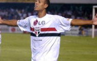 Video: Bàn thắng tuyệt đẹp của Luis Fabiano (Sao Paulo) v Universidad de Chile