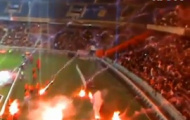 Video Ligue 1: Pháo sáng bay khắp nơi trên SVĐ Stade de la Mosson