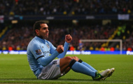 Tevez ăn mừng kiểu lái xe cực độc