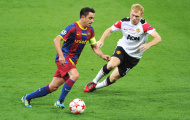 Khi người Anh cao to 'tôn thờ' Xavi