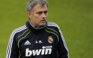 Man City cần Mourinho hơn Suarez
