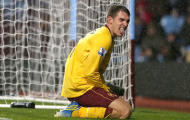 Arsenal hòa nhạt nhẽo trên Villa Park: Ngọn đèn dưới mưa…