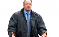 CĐV tiếp tục phản đối Benitez: “Chúng tôi muốn Chelsea trở lại”