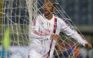 Video: Pha dứt điểm siêu ẩu của 'chân gỗ' Robinho