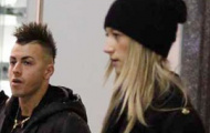 Tài năng 9X của Milan đi chơi với 'gái già'