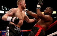 Video: Hạ gục Richard Dawson, Andrew Flintoff có chiến thắng đầu tiên