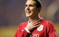 Video: Xem lại pha đi bóng kĩ thuật của John O’Shea khiến Luis Figo bị bẽ mặt