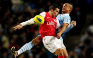 Kompany “hứng thú” khi đối đầu với Van Persie