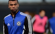 Vụ “ăn” đồng xu: Ferdinand không muốn tranh cãi với Ashley Cole