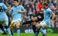 Thắng cược to ở trận derby nhờ Van Persie