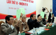 Phó Chủ tịch VFF “khóc thương' các ông bầu