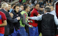 Vụ phân biệt chủng tộc: UEFA trừng phạt nặng với huấn luyện viên đội tuyển U21 Serbia