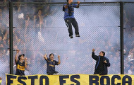 Video: Cổ động viên Boca Juniors bạo loạn kinh hoàng trên phố