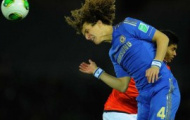 Video: Màn trình diễn ấn tượng của David Luiz khi đá tiền vệ phòng ngự