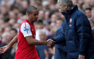 Wenger vồn vã níu kéo Walcott