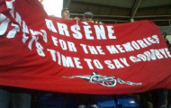 Thắng trận, Wenger vẫn bị fan Arsenal phản đối dữ dội