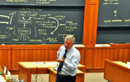 Sir Alex tiết lộ bí quyết điều hành M.U tại Harvard
