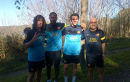 Puyol & Fabregas đón Giáng sinh trên... núi