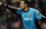 Video: Pha cứu thua tuyệt vời của Asmir Begovic (Stoke) v Tottenham