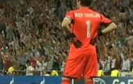 Video: Iker Casillas gửi lời chúc giáng sinh đến tất cả mọi người